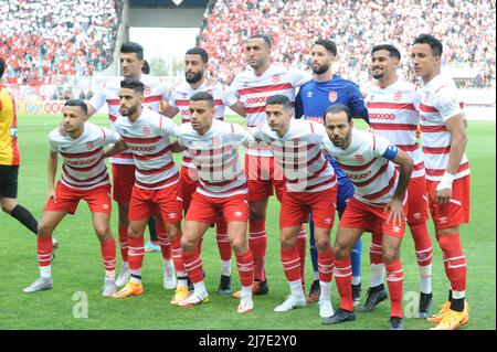 8. Mai 2022, Tunis, Tunesien: Tunis, Tunesien 08. Mai, 2022. Team von CA während der Tunis Hauptstadt Derby zwischen Club Africain (CA) und Esperance Sportive de Tunis (EST) im Stadion Rades im Rahmen der 3. Tage der Play-off-Phase der Liga 1 Fußball. (Bild: © Chokri Mahjoub/ZUMA Press Wire) Stockfoto