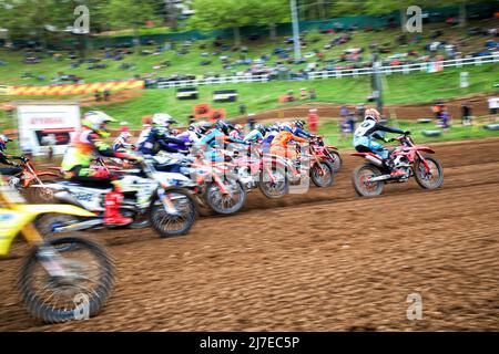 Maggiora Park, Maggiora (NO), Italien, 08. Mai 2022, Start MX2 während der 2022 FIM MXGP/MX2 Motocross Weltmeisterschaft - MXGP von Italien (Maggiora) - Motocross Stockfoto