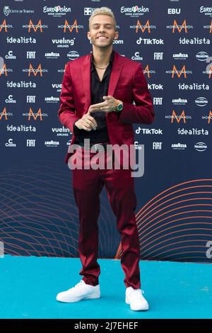 Turin, Italien. 08. Mai 2022. Der deutsche Sänger Malik Harris auf dem Turquoise Carpet des Eurovision Song Contest Credit: Marco Destefanis/Alamy Live News Stockfoto