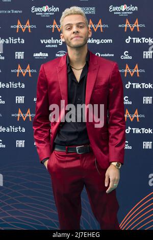 Turin, Italien. 08. Mai 2022. Der deutsche Sänger Malik Harris auf dem Turquoise Carpet des Eurovision Song Contest Credit: Marco Destefanis/Alamy Live News Stockfoto