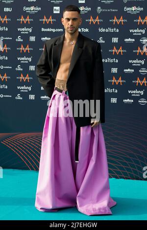 Turin, Italien. 08. Mai 2022. Der italienische Sänger Mahmood auf dem Turquoise Carpet des Eurovision Song Contest Credit: Marco Destefanis/Alamy Live News Stockfoto