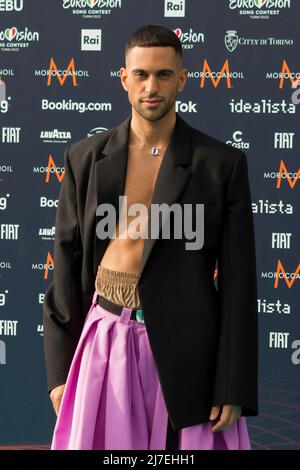 Turin, Italien. 08. Mai 2022. Der italienische Sänger Mahmood auf dem Turquoise Carpet des Eurovision Song Contest Credit: Marco Destefanis/Alamy Live News Stockfoto