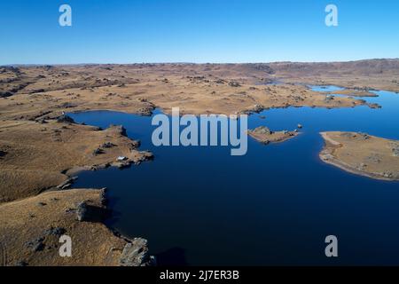 Poolburn Dam, Central Otago, South Island, Neuseeland - Drohnenantenne Stockfoto