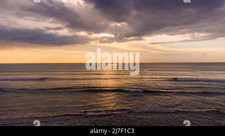 Die Aussicht vom Gipfel des Sonnenuntergangs am Abend Stockfoto