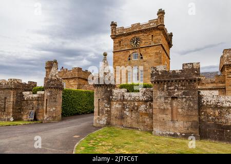 Coach House, Culzean Castle, Maybole, Ayrshire, Schottland, Entworfen vom Architekten Robert Adam im späten 18.. Jahrhundert Stockfoto