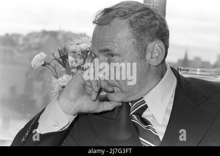 Mel Brooks. Amerikanischer Filmregisseur und Schauspieler. Bild 1974 während einer Pressekonferenz bei einem Besuch in Schweden. Stockfoto