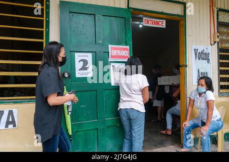 Singapur, Singapur, Singapur. 9.. Mai 2022. Szenen aus dem Wahlbezirk, während Senatorin MANNY PACQUIAO in der Provinz Sarangani, Südphilippinen, seine Stimme abgibt, 9. Mai 2022. (Bild: © Maverick ASIO/ZUMA Press Wire) Bild: ZUMA Press, Inc./Alamy Live News Stockfoto