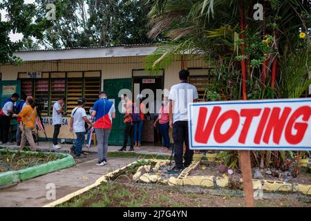 Singapur, Singapur, Singapur. 9.. Mai 2022. Szenen aus dem Wahlbezirk, während Senatorin MANNY PACQUIAO in der Provinz Sarangani, Südphilippinen, seine Stimme abgibt, 9. Mai 2022. (Bild: © Maverick ASIO/ZUMA Press Wire) Bild: ZUMA Press, Inc./Alamy Live News Stockfoto