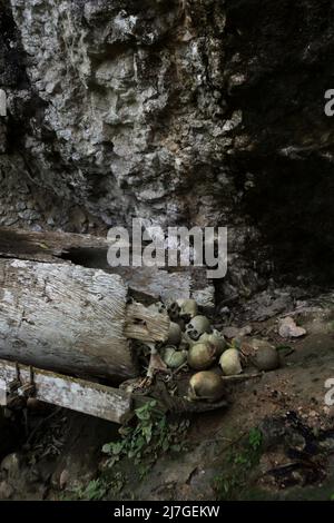 Traditionelle Grabstätte im Dorf Kete Kesu, Nord-Toraja, Süd-Sulawesi, Indonesien. Stockfoto