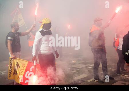 PARIS, FRANKREICH - 21. SEPTEMBER 2017 : Demonstration gegen französische Arbeitsgesetze, unterstützt von der Regierung von Präsident Emmanuel Macron. Stockfoto