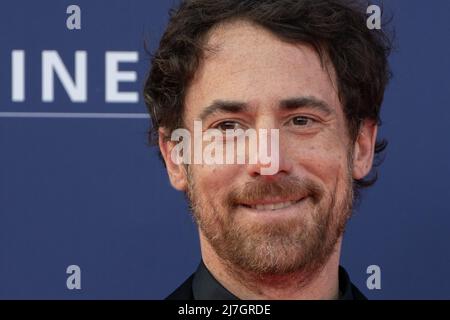 Rom, Italien, 3. Mai 2022 - Elio Germano nimmt am Roten Teppich beim 'David di Donatello'-Preis 2022 Teil. Credits: Luigi de Pompeis/Alamy Live News Stockfoto