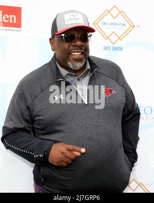 Burbank, CA. 2.. Mai 2022. Cedric, der Entertainer, nimmt an dem jährlichen Celebrity Golf Turnier der George Lopez Foundation 15. Teil, Lakeside Golf Course, Burbank, CA, 2. Mai 2022. Kredit: Priscilla Grant/Everett Collection/Alamy Live Nachrichten Stockfoto