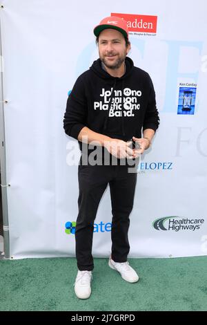 Burbank, CA. 2.. Mai 2022. Charlie Day in Anwesenheit für das jährliche Celebrity Golf Turnier der George Lopez Foundation 15., Lakeside Golf Course, Burbank, CA 2. Mai 2022. Kredit: Priscilla Grant/Everett Collection/Alamy Live Nachrichten Stockfoto
