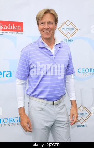 Burbank, CA. 2.. Mai 2022. Jack Wagner nimmt an dem jährlichen Celebrity Golf Turnier der George Lopez Foundation 15. Teil, Lakeside Golf Course, Burbank, CA, 2. Mai 2022. Kredit: Priscilla Grant/Everett Collection/Alamy Live Nachrichten Stockfoto