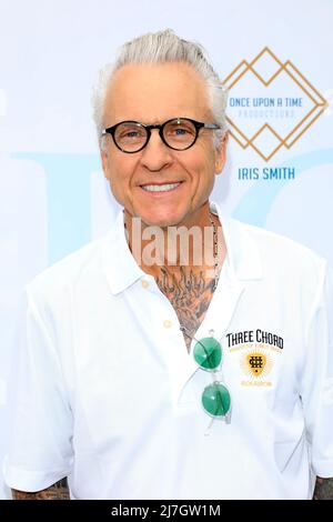 Burbank, CA. 2.. Mai 2022. Neil Giraldo nimmt an dem jährlichen Celebrity Golf Turnier der George Lopez Foundation 15. Teil, Lakeside Golf Course, Burbank, CA, 2. Mai 2022. Kredit: Priscilla Grant/Everett Collection/Alamy Live Nachrichten Stockfoto