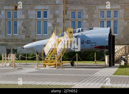 Eine spanische Luftwaffe McDonnell Douglas RF-4C Phantom II Frontpartie auf temporäre Ausstellung im Magdalena Palace Santander Spanien Mai 2022 Stockfoto