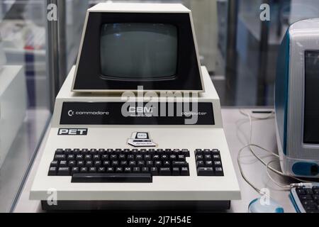 Oslo, Norwegen. 01. Mai 2022: Ein alter Commodore PET 3032 Computer im Oslo Museum of Technology. Computer wurde 1978 gebaut. Stockfoto