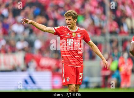 München, Deutschland, 08/05/2022, Thomas MÜLLER, FCB 25 im Spiel FC BAYERN MÜNCHEN - VFB STUTTGART 2-2 1.Deutsche Fußballliga am 08. Mai 2022 in München, Deutschland. Saison 2021/2022, Spieltag 33, 1.Bundesliga, München, 33.Spieltag. FCB, © Peter Schatz / Alamy Live News - die DFL-VORSCHRIFTEN VERBIETEN DIE VERWENDUNG VON FOTOS als BILDSEQUENZEN und/oder QUASI-VIDEO - Stockfoto