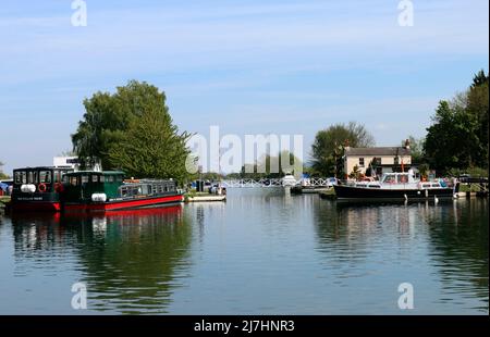 Das Junction Bridge House an der Saul Junction am Gloucester- und Schärfekanal Stockfoto