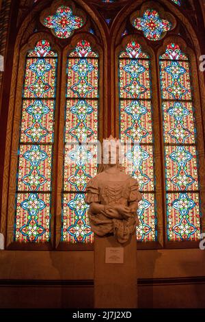 Skulptur der Kaiserin Elisabeth von Österreich und der Königin von Ungarn in der St. Matthias Kirche, Budapest, Ungarn. Stockfoto