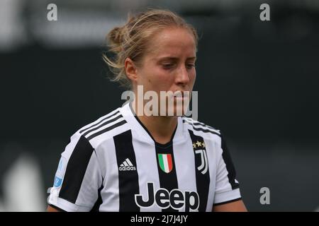 Vinovo, Italien, 7.. Mai 2022. Valentina Cernoia von Juventus während des Spiels Serie A Femminile im Juventus Center, Vinovo. Bildnachweis sollte lauten: Jonathan Moscrop / Sportimage Stockfoto