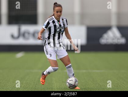 Vinovo, Italien, 7.. Mai 2022. Julia Grosso von Juventus beim Spiel Serie A Femminile im Juventus Center, Vinovo. Bildnachweis sollte lauten: Jonathan Moscrop / Sportimage Stockfoto