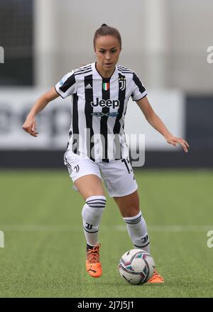 Vinovo, Italien, 7.. Mai 2022. Julia Grosso von Juventus beim Spiel Serie A Femminile im Juventus Center, Vinovo. Bildnachweis sollte lauten: Jonathan Moscrop / Sportimage Stockfoto