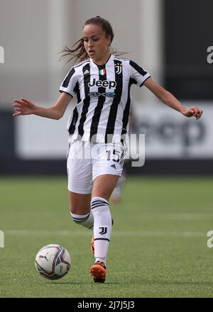 Vinovo, Italien, 7.. Mai 2022. Julia Grosso von Juventus beim Spiel Serie A Femminile im Juventus Center, Vinovo. Bildnachweis sollte lauten: Jonathan Moscrop / Sportimage Stockfoto