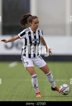 Vinovo, Italien, 7.. Mai 2022. Julia Grosso von Juventus beim Spiel Serie A Femminile im Juventus Center, Vinovo. Bildnachweis sollte lauten: Jonathan Moscrop / Sportimage Stockfoto