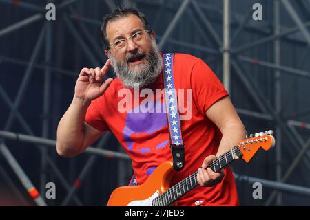 Turin, Italien. 08.. Mai 2022. Cristina d'Avena und die Band 'Gem Boy' im Eurovision Village in Turin (Foto von Daniela Parra Saiani/Pacific Press) Quelle: Pacific Press Media Production Corp./Alamy Live News Stockfoto