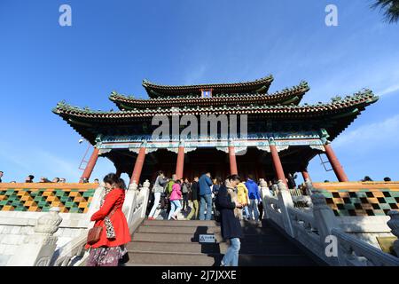 Wanchun Pavillon im Jingshan Park, Peking, China. Stockfoto