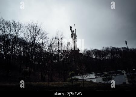 Adrien Vautier / Le Pictorium - Russische Invasion in der Ukraine, Kiew bereitet vor - 2/3/2022 - Ukraine / Kiew - die Statue des Vaterlandes, 62 ME Stockfoto