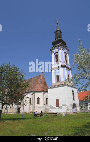 Serbisches Kovin-Kloster, Gottesmutter Serbisch-Orthodoxe Kirche, mit separatem Glockenturm, Rackeve, Csepel-Insel, Ungarn Stockfoto