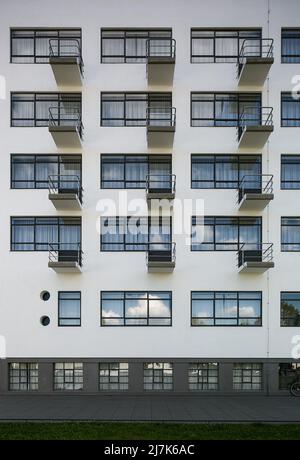 Dessau Bauhaus Prellerhaus 6388 erbaut 1925-26 von Walter Gropius U a Ostfassade Ausschnitt Stockfoto