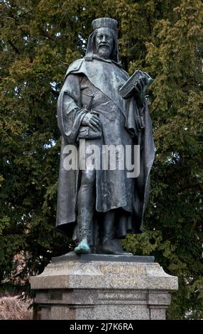 Kaiser Karl IV 1316-78 Bronzestandbild 1900 von Ludwig Cauer 74845 Standort Burg Tangermünde Elbe Stockfoto