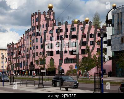 Magdeburg breiter Weg 54979 , Blick nach Norden mit Hundertwasserhaus DIE GRÜNE ZITADELLE Stockfoto