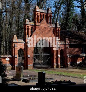 Vollenschier Altmark Friedhofstor 74700 Ansicht von Süden neugotische Baldachinarchitektur 1876-80 von Conrad Wilhelm Hase Stockfoto