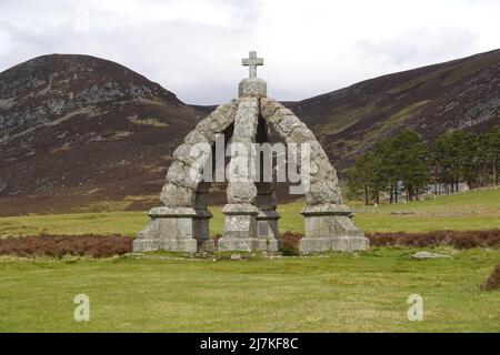 The Queen's Well, Glen Mark, Angus, Schottland, Großbritannien, anlässlich eines Besuchs von Königin Victoria und Prinz Albert im Jahr 1861 Stockfoto