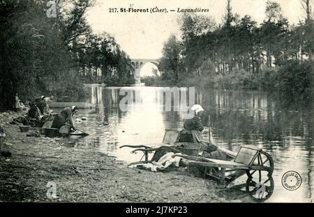 Saint-Florent-sur-Cher, Wäscherinnen Abteilung: 18 - Cher Region: Centre-Val de Loire (ehemals Centre Region) Vintage Postkarte, Ende 19. - Anfang 20. Jahrhundert Stockfoto