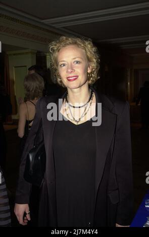Katja Hannchen Leni Riemann deutsche Schauspielerin, Sängerin und Autorin bei der Verleihung der 'Goldenen Kamera' in Berlin, Deutschland 2003. Stockfoto