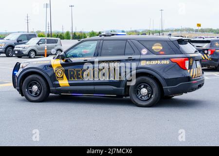 Manheim, PA, USA - 8. Mai 2022: Ein Northern Lancaster County Regional Police Car parkte beim Make-A-Wish-Karneval. Stockfoto