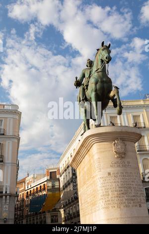 König Karl Reiterstatue von Carlos III an der Puerta del Sol in Madrid, Spanien Stockfoto