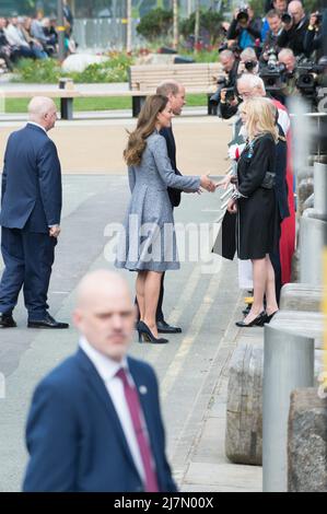 Nicht exklusiv: Duke of Cambridge, Herzogin von Cambridge, nimmt an der Eröffnung des Glade of Light Memorial Teil. Manchester, das Denkmal erinnert an die Stockfoto