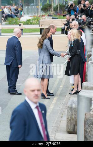 Nicht exklusiv: Duke of Cambridge, Herzogin von Cambridge, nimmt an der Eröffnung des Glade of Light Memorial Teil. Manchester, das Denkmal erinnert an die Stockfoto