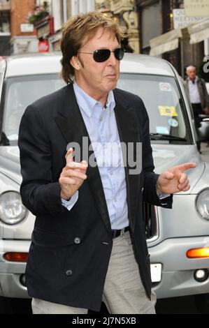 Sir Paul McCartney, Simon Aboud Book Launch Party, St Martins Lane Hotel, London. VEREINIGTES KÖNIGREICH Stockfoto