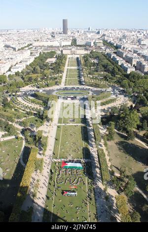 Flash Mob Free Gaza à La Tour Eiffel Paris le 03 juillet 2011 Stockfoto