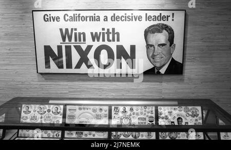 Richard Nixon Muesum Innenraum mit Kampagnenplakaten und Erinnerungsstücken in San Clemente, CA Stockfoto