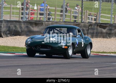 Lucas Bscher, Jaguar E-Type, Jaguar Classic Challenge für Jaguar Autos vor 1966, ein sechzigminütiges Rennen mit der Option eines zweiten Fahrers, Donington Hist Stockfoto