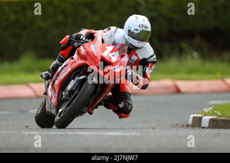 Portrush, Antrim, Nordirland. 10.. Mai 2022. FonaCAB Nicholl Oils Northwest 200 Practice; Iija Caljouw (Kawasaki) während der Eröffnung SuperStock Practice Credit: Action Plus Sports/Alamy Live News Stockfoto