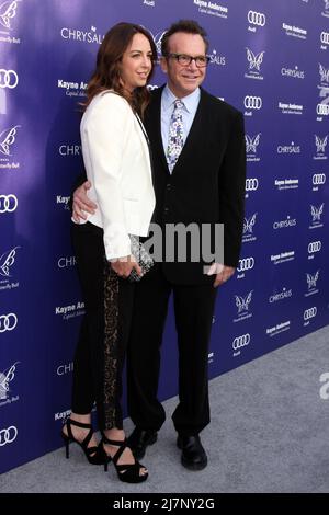 LOS ANGELES - JUN 7: Tom Arnold beim jährlichen Chrysalis Butterfly Ball 13. im privaten Mandeville Canyon Estate am 7. Juni 2014 in Los Angeles, CA Stockfoto